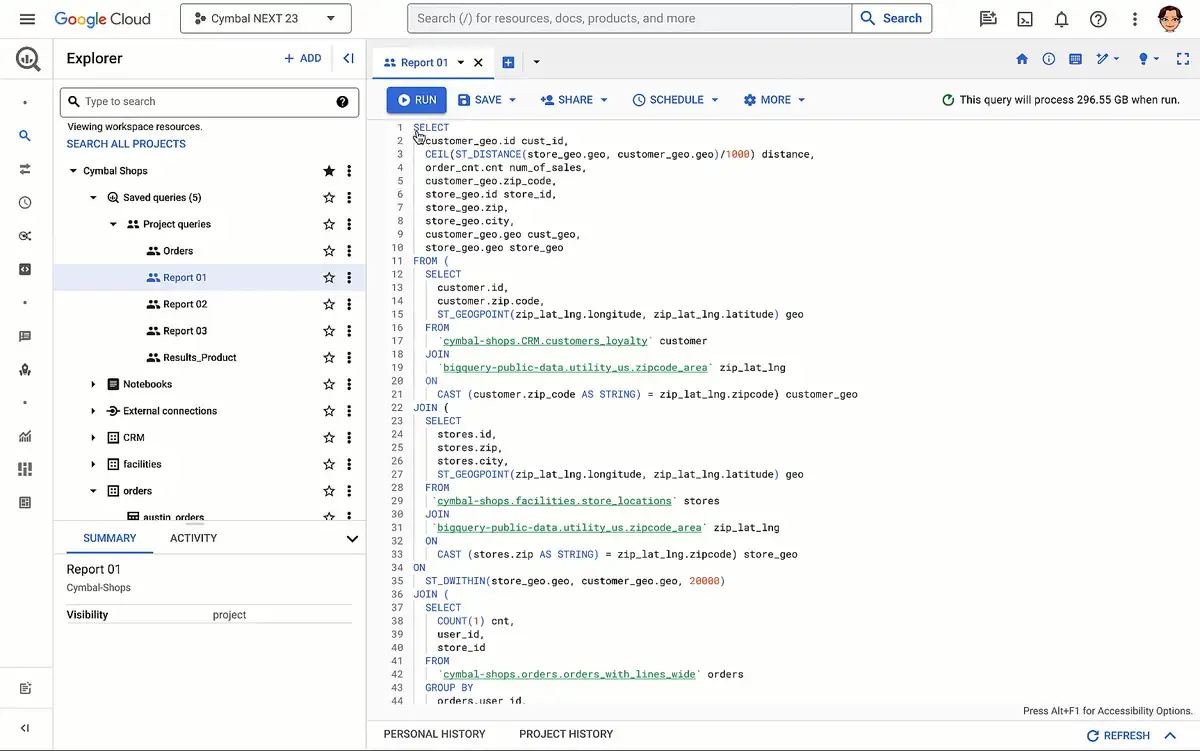 Animation: code composition, code completion and the chat interface with Gemini in BigQuery.